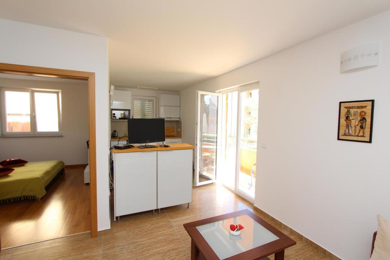 Apartments Hanna Ρόβινι Εξωτερικό φωτογραφία